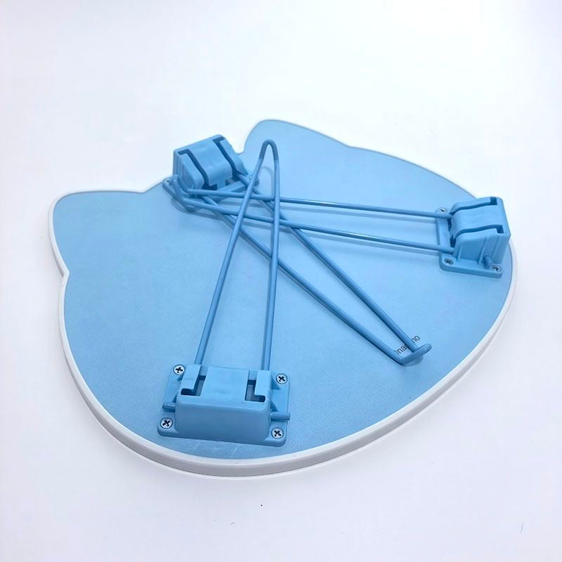 Folding table